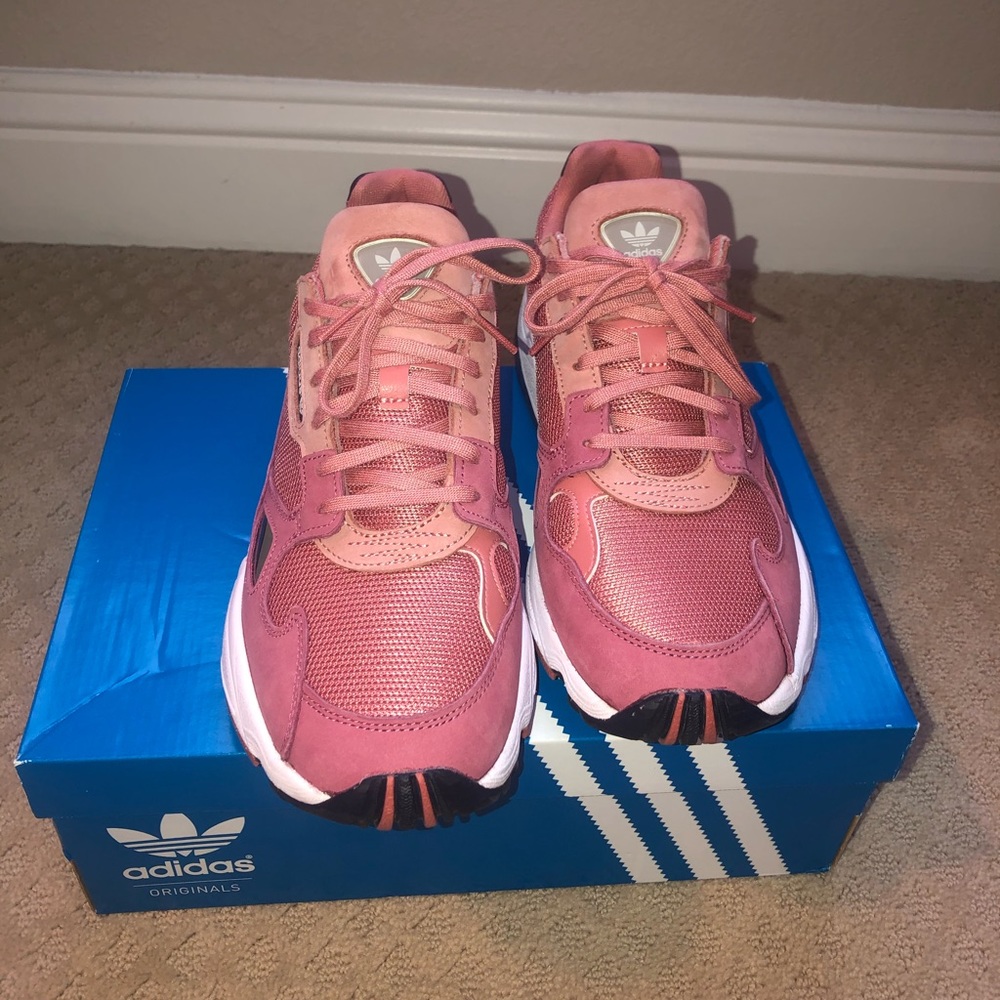 Adidas Falcon Sneakers